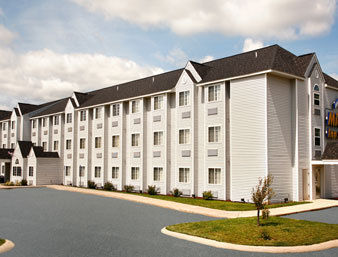 Microtel Inn & Suites By Wyndham Holland Exterior foto